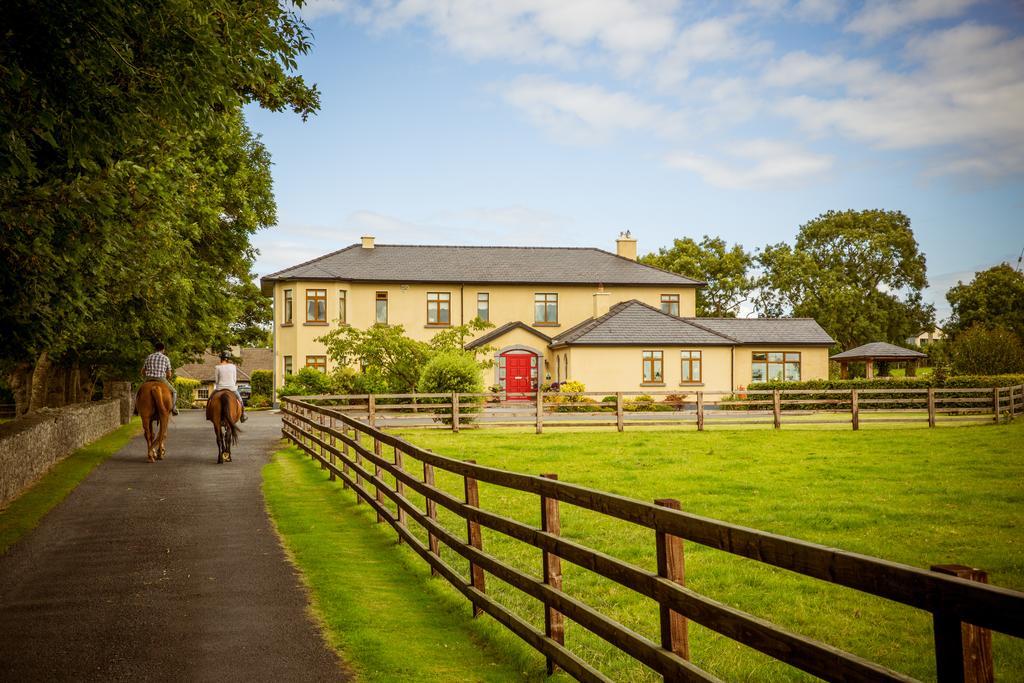 Cahergal Farmhouse B&B Newmarket-on-Fergus Eksteriør bilde